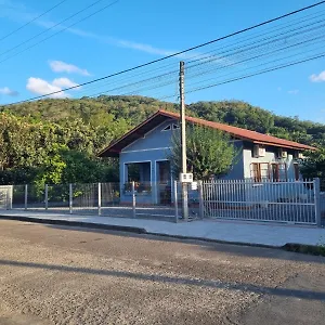 Casa de Férias Casa Centenaria No Centro De, Pomerode